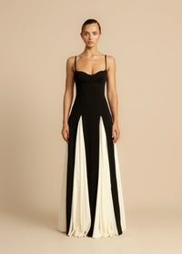 Contrast Ruffles Elegant Maxi Dress