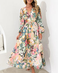 Trending Taylor - Elegant Floral Maxi Dress Style Upgrade