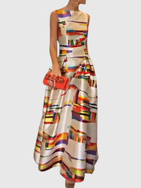 Signature Line Ashlynn - Chic O-Neck Pleated Sleeveless Evening Dress Refined Look