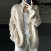 Elara | Women's Cable-Knit Zip-Up Cardigan